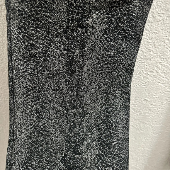 Buffalo David button women’s high rise boot cut “snake skin” jeans - Picture 8 of 8